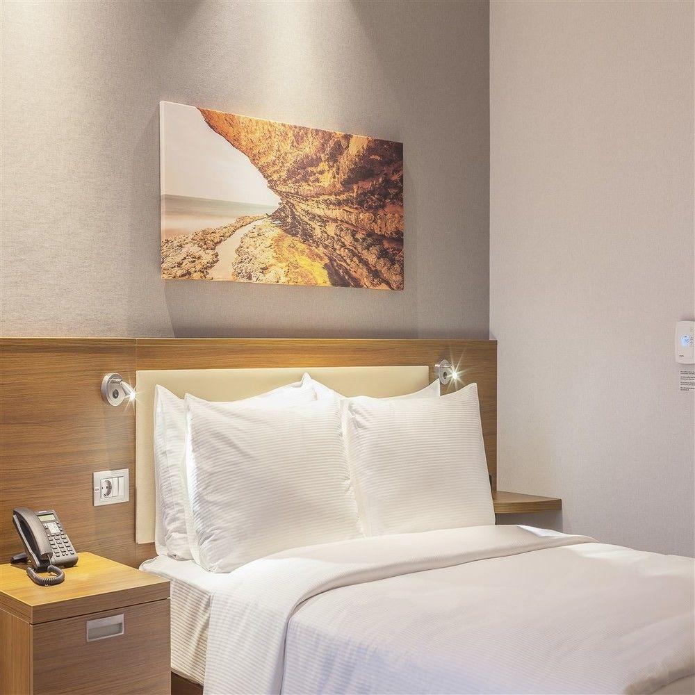 ホテル Hampton By Hilton Kocaeli Symbol エクステリア 写真