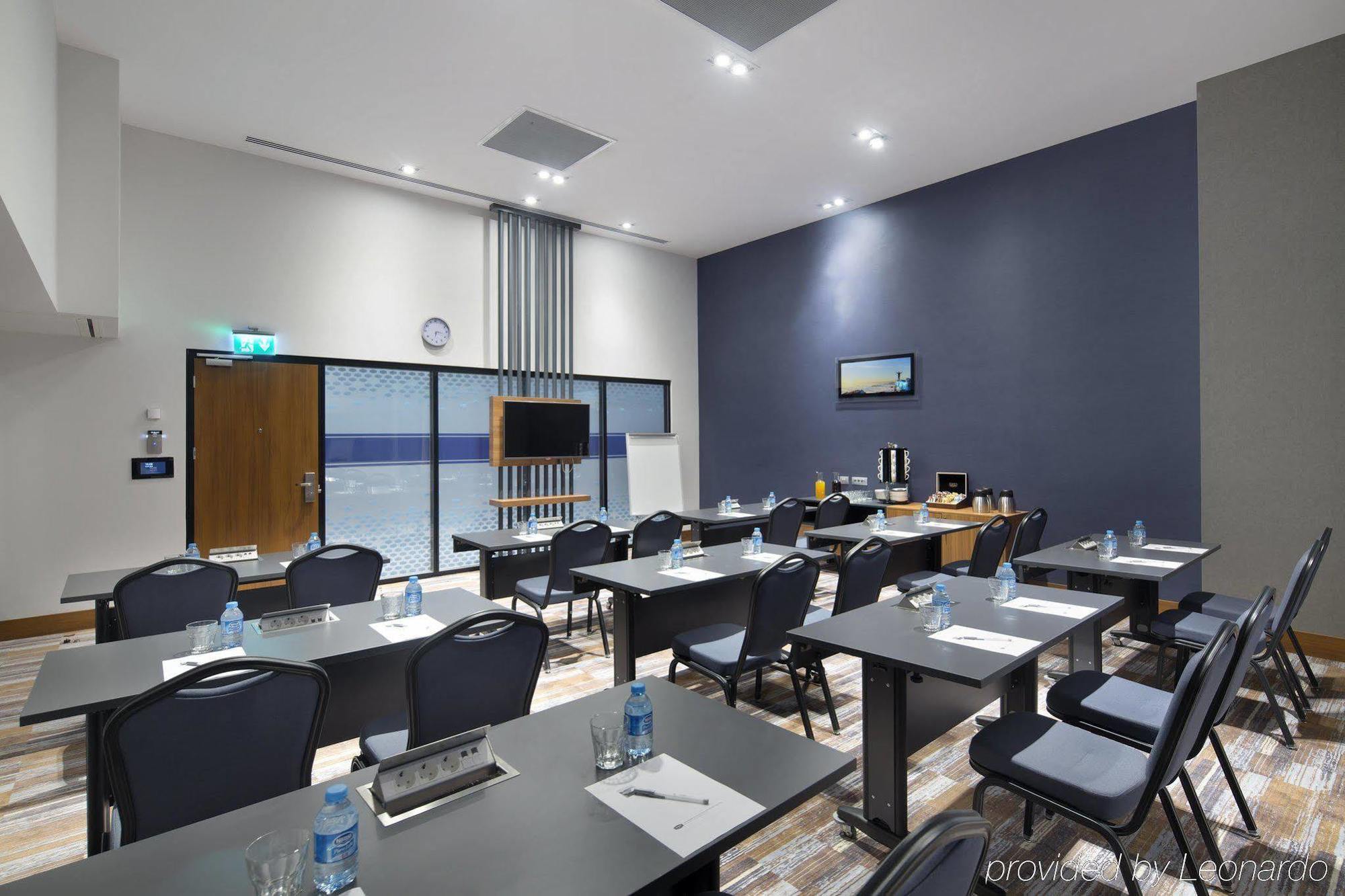 ホテル Hampton By Hilton Kocaeli Symbol エクステリア 写真